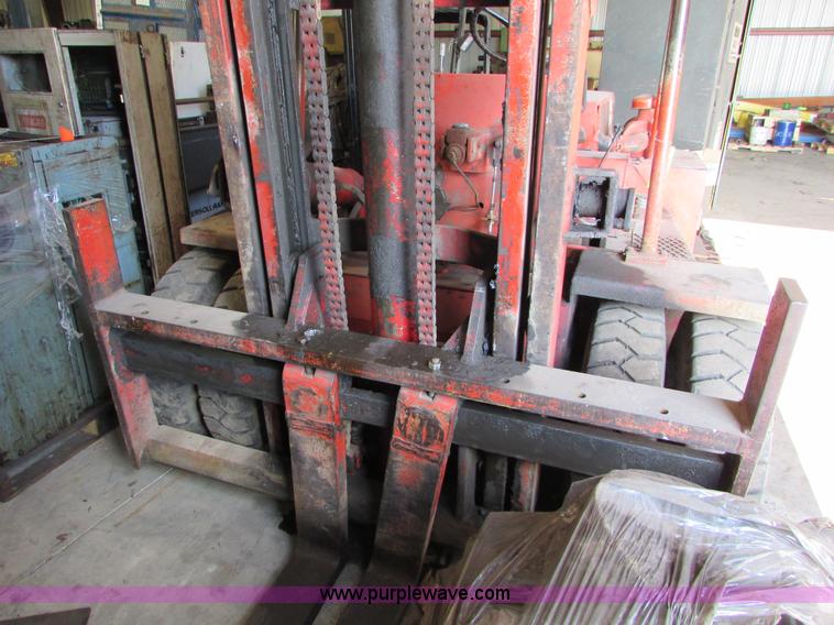 image for item I6719 Taylor Y-10-WS rough terrain forklift