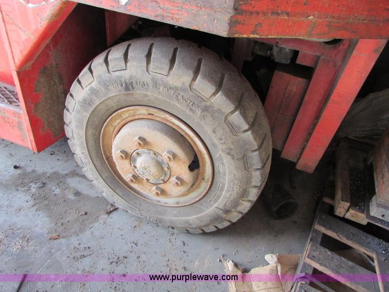 image for item I6719 Taylor Y-10-WS rough terrain forklift