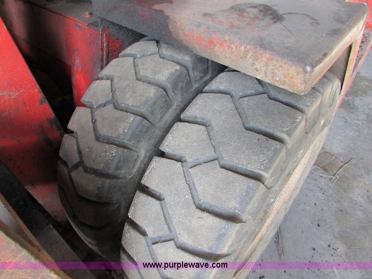 image for item I6719 Taylor Y-10-WS rough terrain forklift