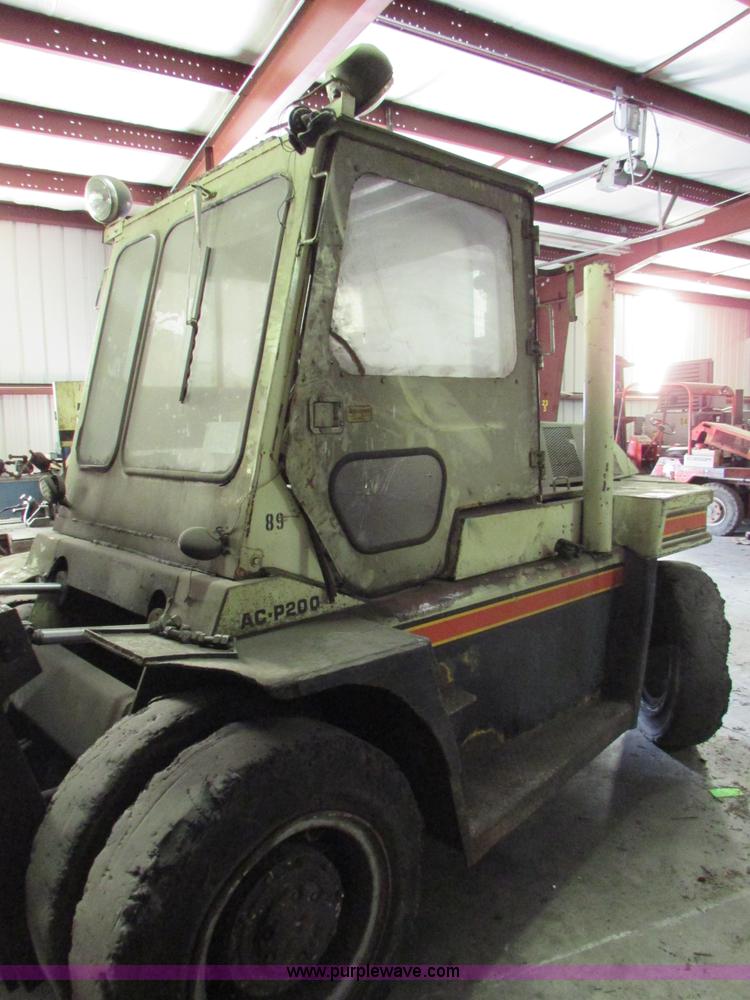 image for item I6721 Allis Chalmers AC-P200 forklift