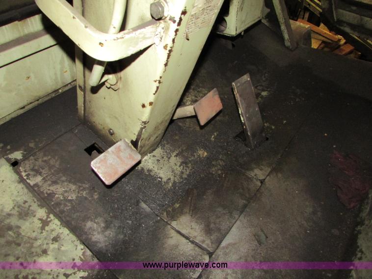 image for item I6721 Allis Chalmers AC-P200 forklift