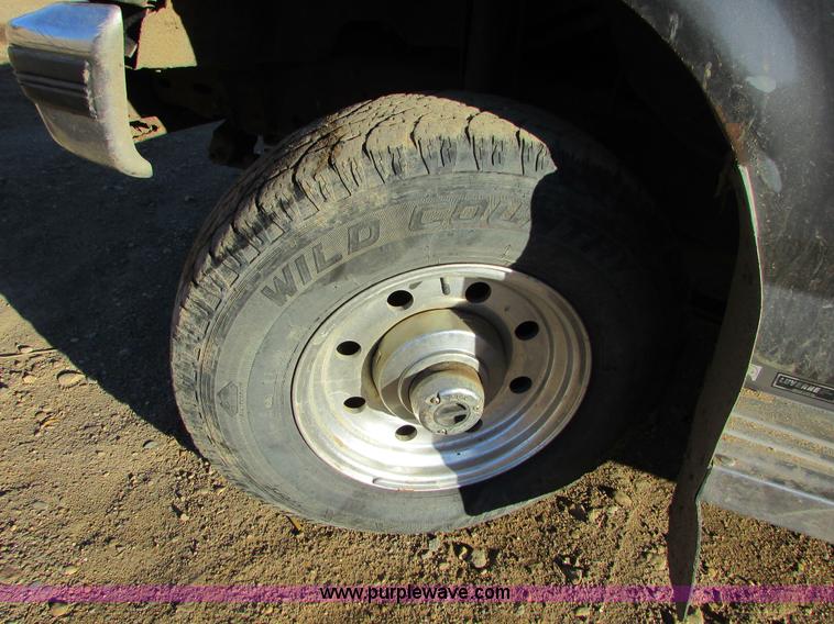 image for item I6728 1997 Ford F250 Super Duty XL pickup truck