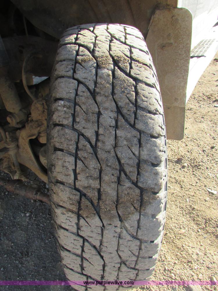 image for item I6728 1997 Ford F250 Super Duty XL pickup truck