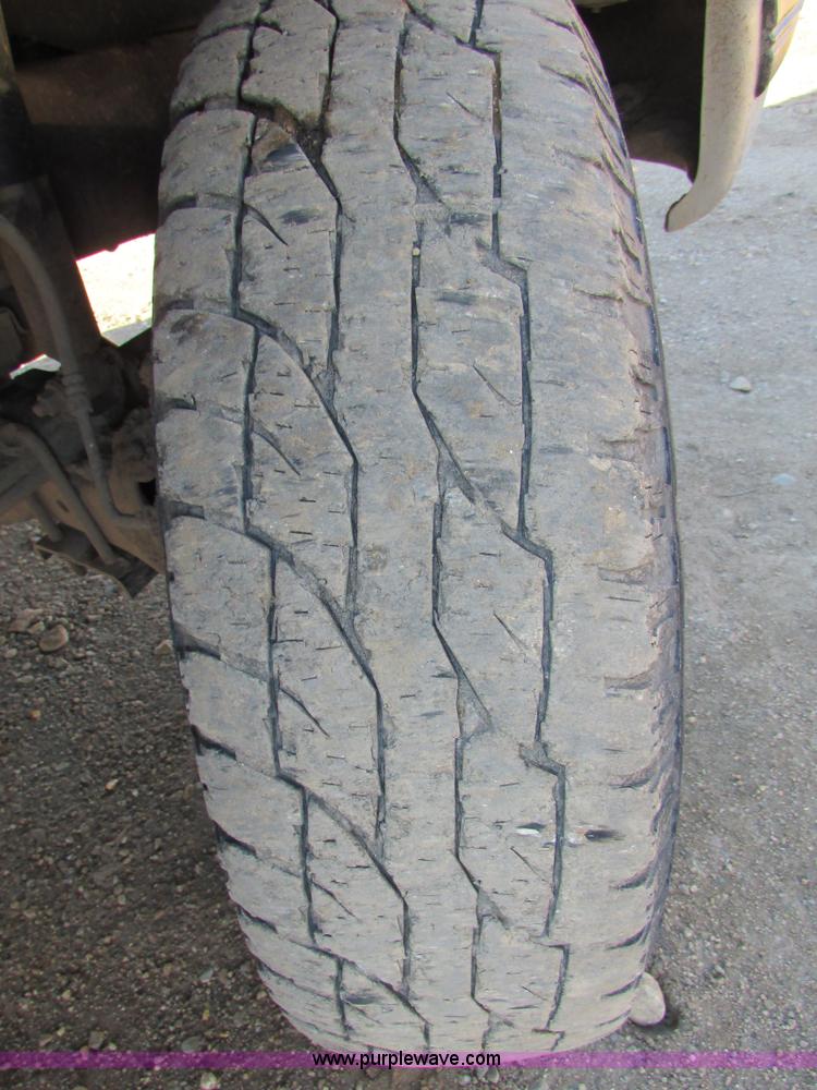 image for item I6728 1997 Ford F250 Super Duty XL pickup truck