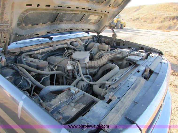 image for item I6728 1997 Ford F250 Super Duty XL pickup truck