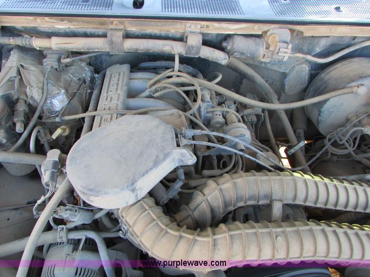 image for item I6728 1997 Ford F250 Super Duty XL pickup truck