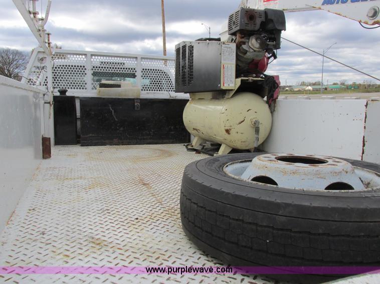 image for item I8879 2007 Ford F550 Super Duty service truck