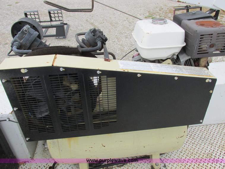 image for item I8879 2007 Ford F550 Super Duty service truck