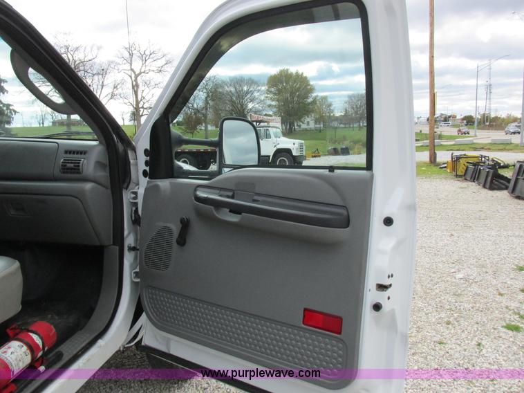 image for item I8879 2007 Ford F550 Super Duty service truck