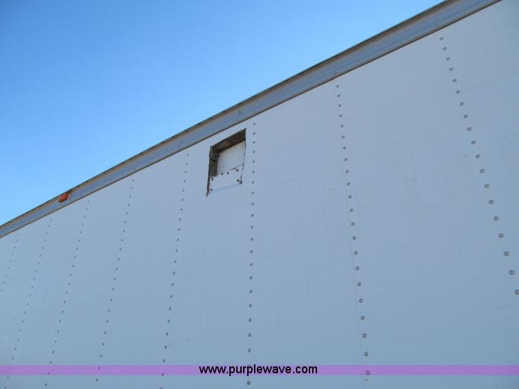 image for item J3357 2002 Ford Econoline E550 box truck