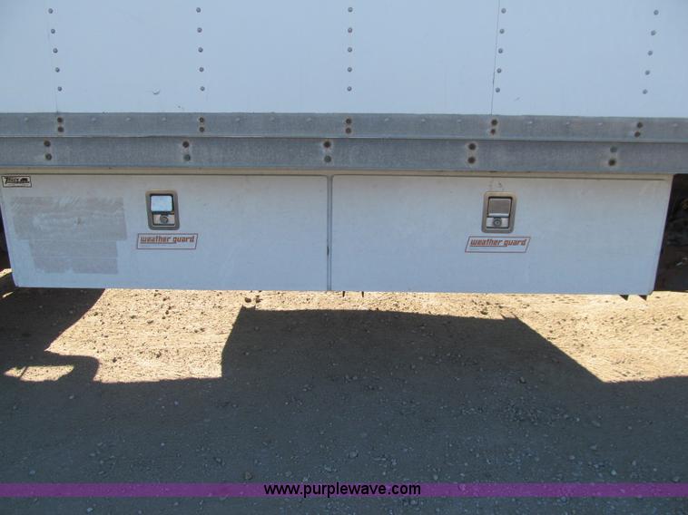 image for item J3357 2002 Ford Econoline E550 box truck