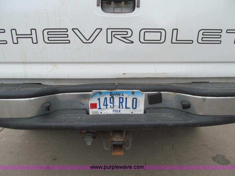 image for item J3475 2006 Chevrolet Silverado 1500 Ext. Cab pickup truck