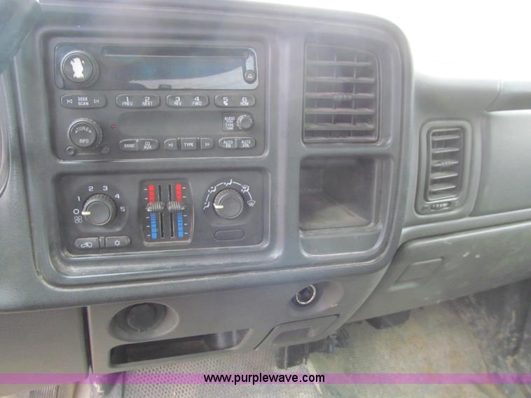 image for item J3475 2006 Chevrolet Silverado 1500 Ext. Cab pickup truck