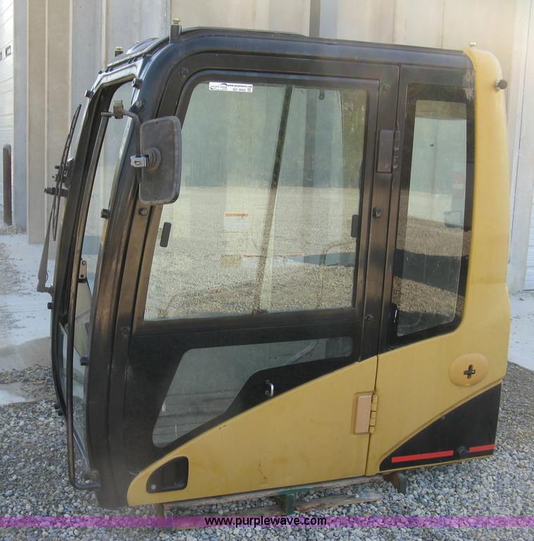 image for item BD9689 Caterpillar 315CL excavator cab
