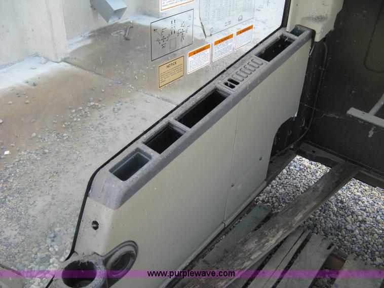 image for item BD9689 Caterpillar 315CL excavator cab