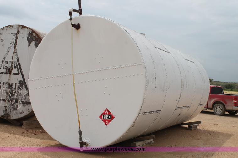 image for item C3927 10,000 gallon fuel tank