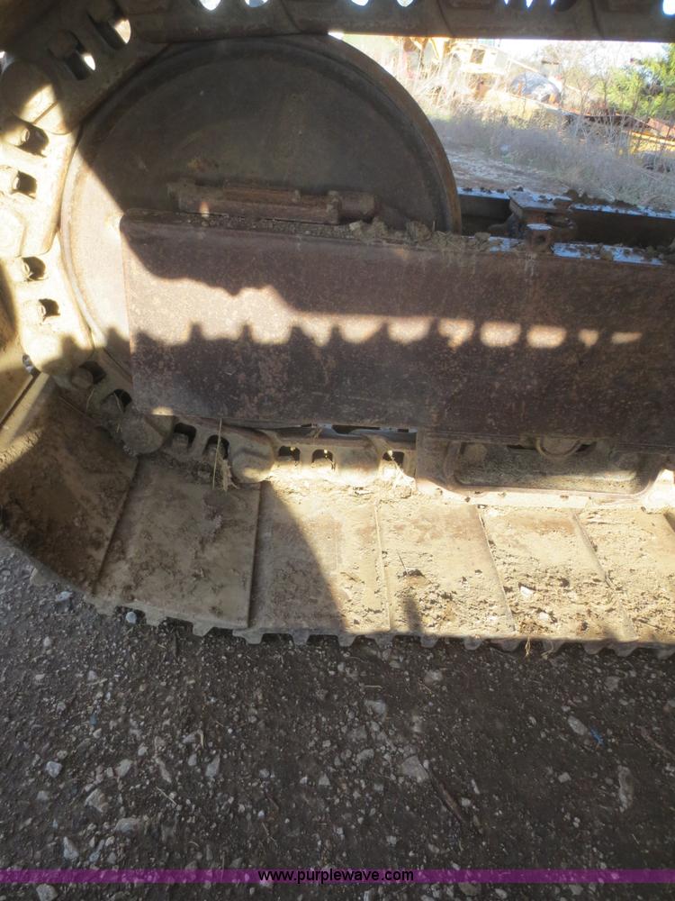 image for item D2201 1979 Caterpillar 215 excavator