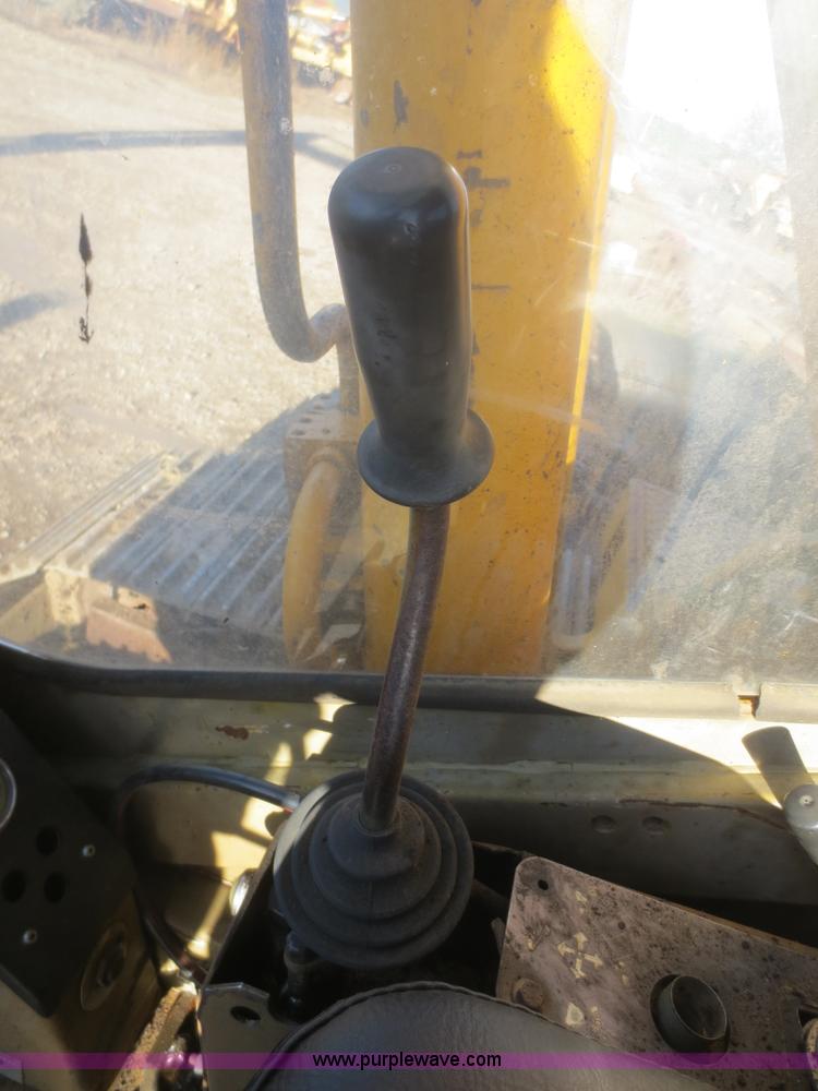 image for item D2201 1979 Caterpillar 215 excavator