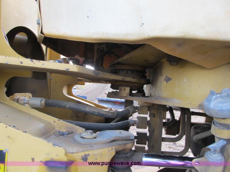 image for item F8873 1989 Caterpillar 926E wheel loader