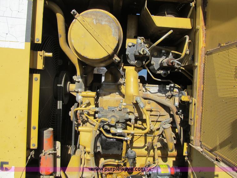 image for item F8873 1989 Caterpillar 926E wheel loader