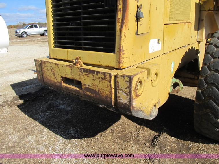 image for item F8873 1989 Caterpillar 926E wheel loader