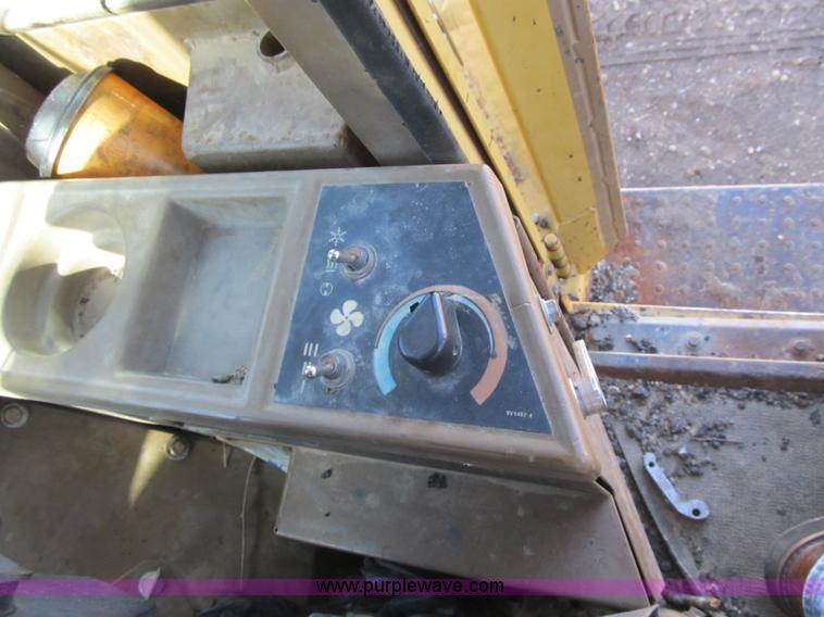 image for item F8873 1989 Caterpillar 926E wheel loader