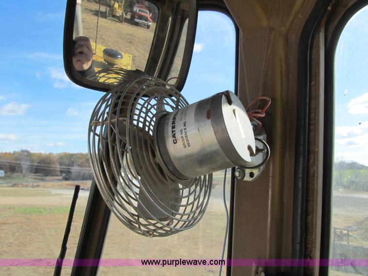 image for item F8873 1989 Caterpillar 926E wheel loader