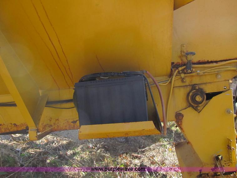 image for item F8876 Highway Equipment P-8 salt/sand spreader