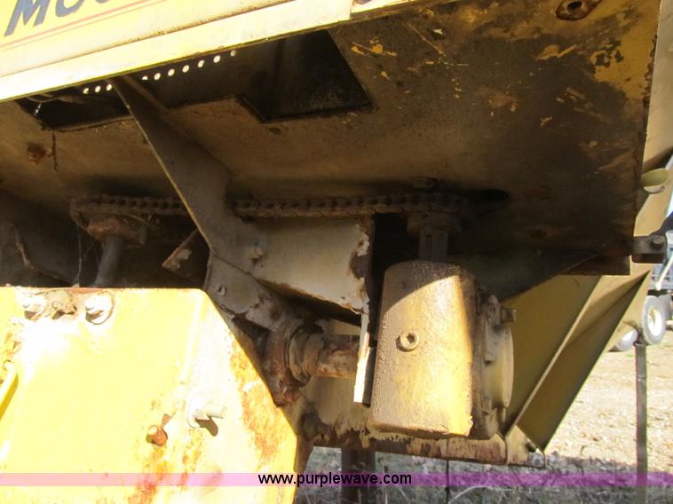 image for item F8876 Highway Equipment P-8 salt/sand spreader