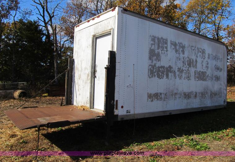 image for item F8877 Pike 20' truck box