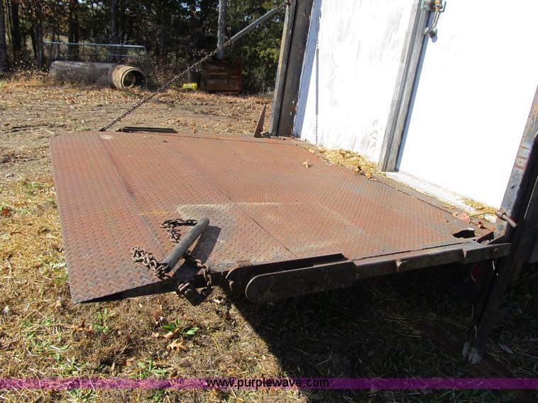 image for item F8877 Pike 20' truck box