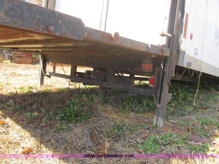 image for item F8877 Pike 20' truck box