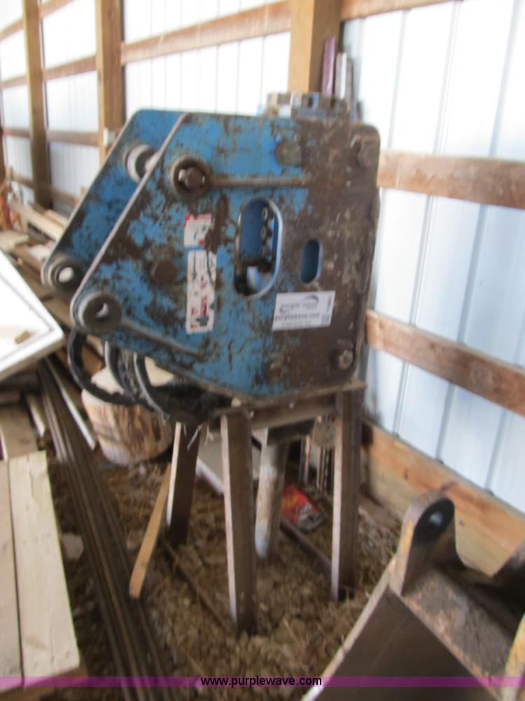 image for item F8881 Okada excavator/backhoe breaker