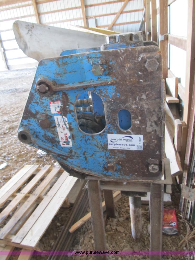 image for item F8881 Okada excavator/backhoe breaker