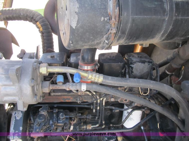 image for item F8882 1995 Case 580 Super L backhoe