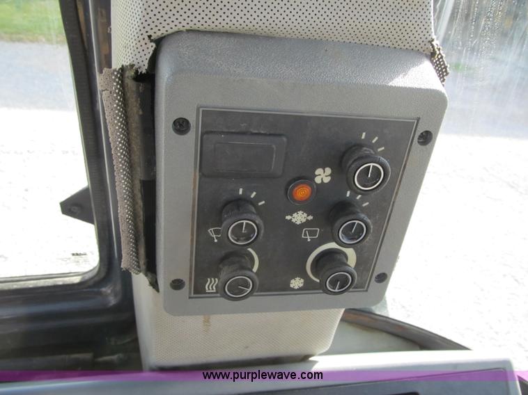 image for item F8882 1995 Case 580 Super L backhoe