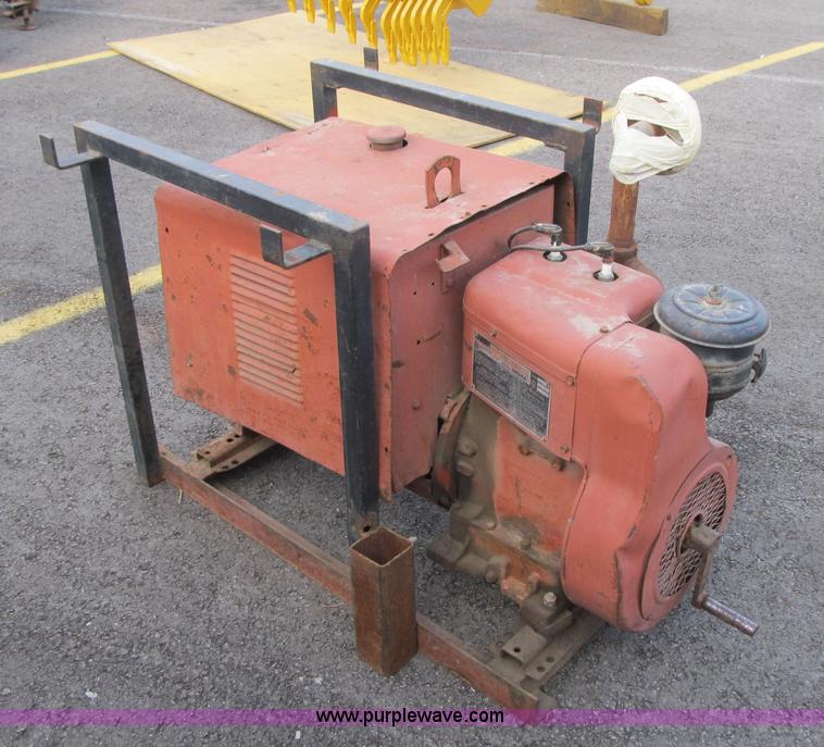 image for item F8889 Lincoln AC-225/5AWS welder generator