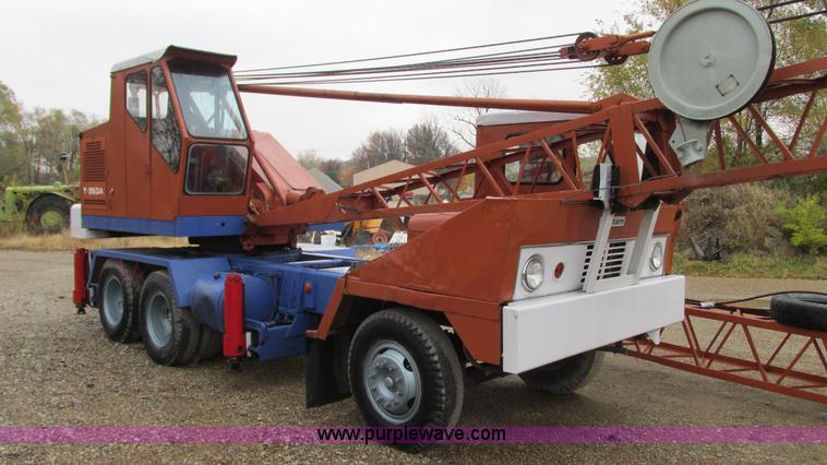 image for item G9080 1975 Bantam T350A crane