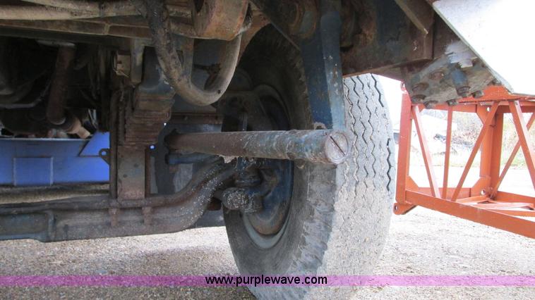 image for item G9080 1975 Bantam T350A crane