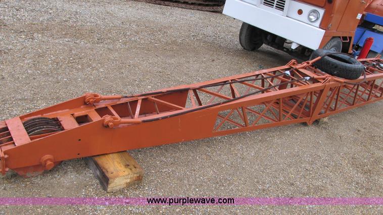 image for item G9080 1975 Bantam T350A crane