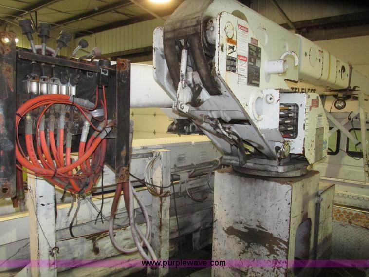 image for item G9897 2003 Terex Hi Ranger SC45 truck boom