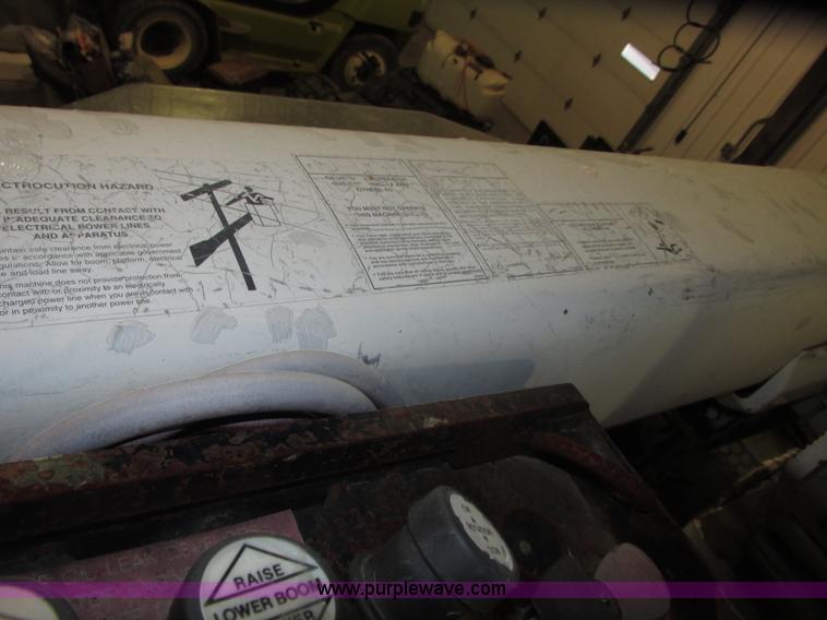 image for item G9897 2003 Terex Hi Ranger SC45 truck boom