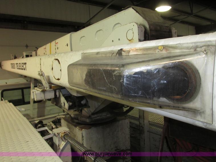 image for item G9897 2003 Terex Hi Ranger SC45 truck boom