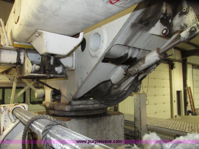 image for item G9897 2003 Terex Hi Ranger SC45 truck boom