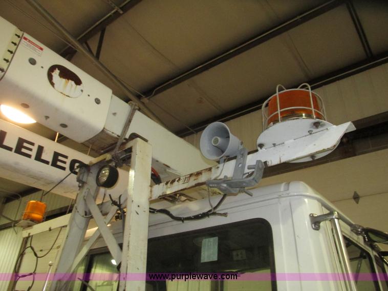 image for item G9897 2003 Terex Hi Ranger SC45 truck boom