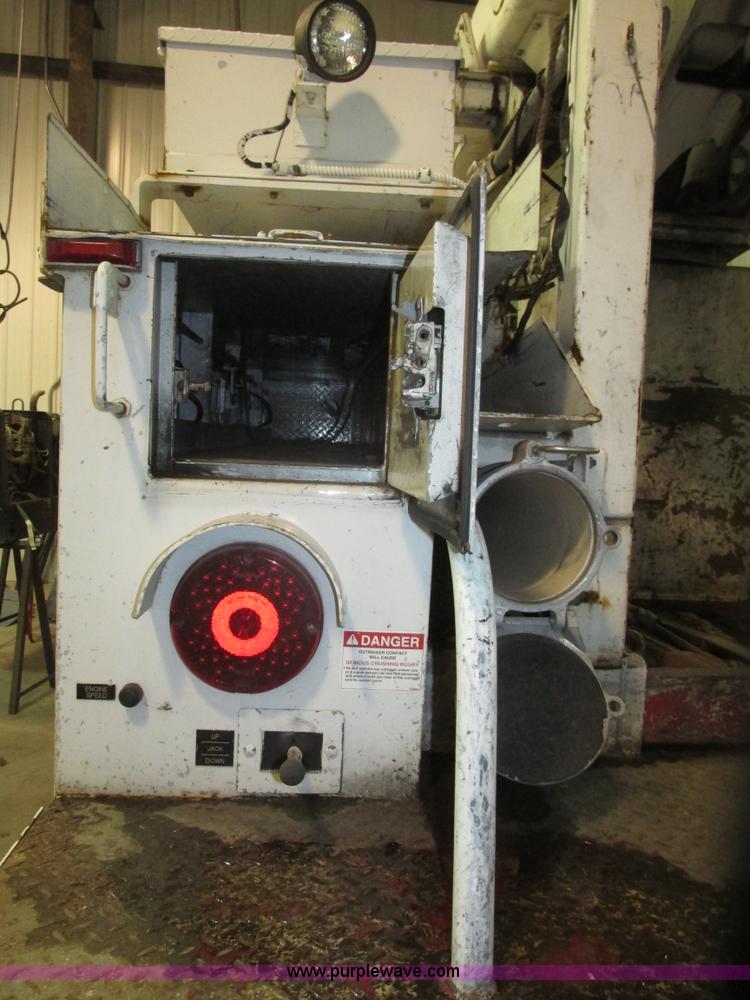 image for item G9897 2003 Terex Hi Ranger SC45 truck boom