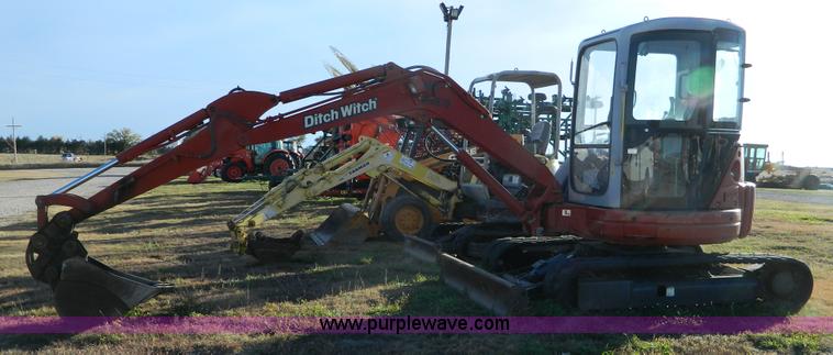 image for item H2345 2003 Ditch Witch MX45 compact excavator
