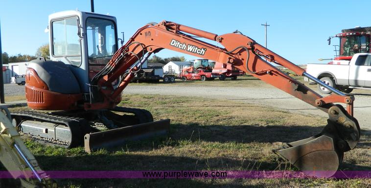 image for item H2345 2003 Ditch Witch MX45 compact excavator