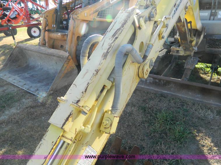 image for item H2346 2006 Yanmar V1020-3 mini excavator