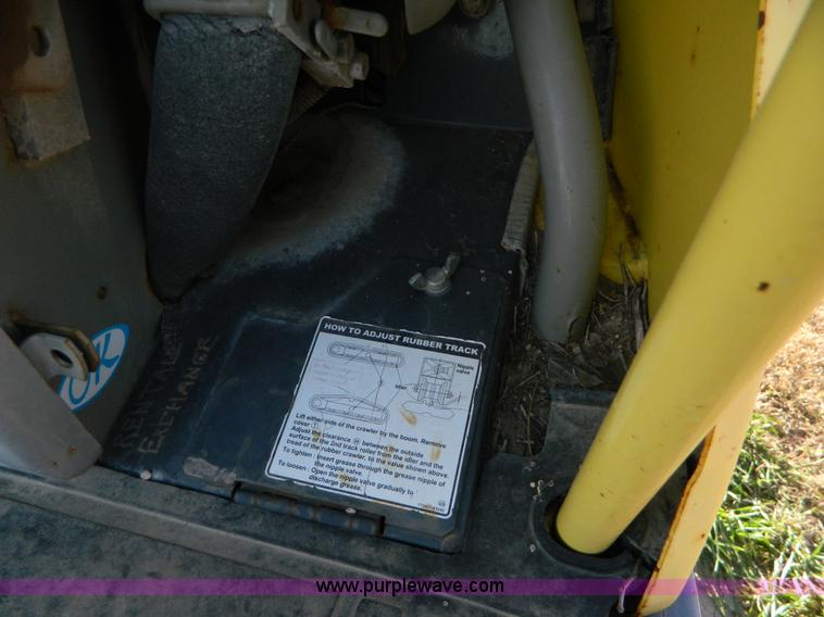 image for item H2346 2006 Yanmar V1020-3 mini excavator